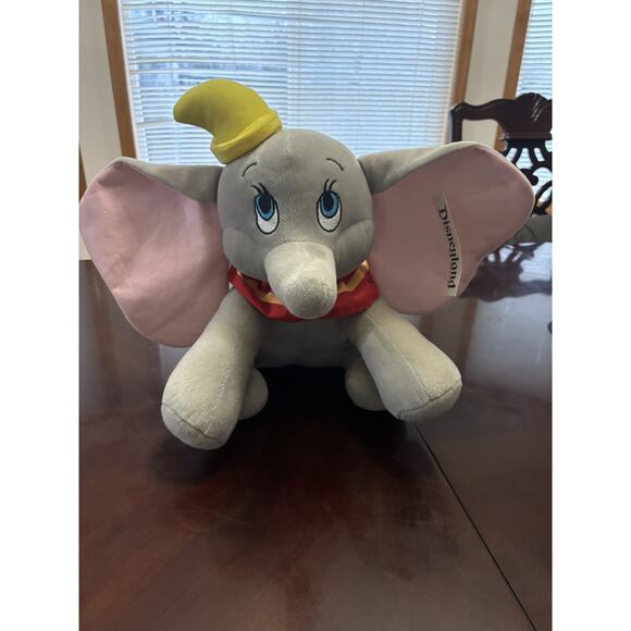 Disneyland Resort Walt Disney World Dumbo 15" Elephant Stuffed Animal Plush Toy‎ - Picture 1 of 5
